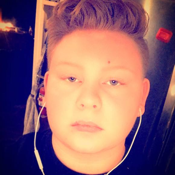 Meet your Posher, Josh - Picture 1 of 1